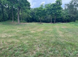 1902 Baker Dr, Kalamazoo, MI 49048