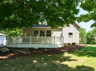 51462 40th Ave, Bangor, MI 49013