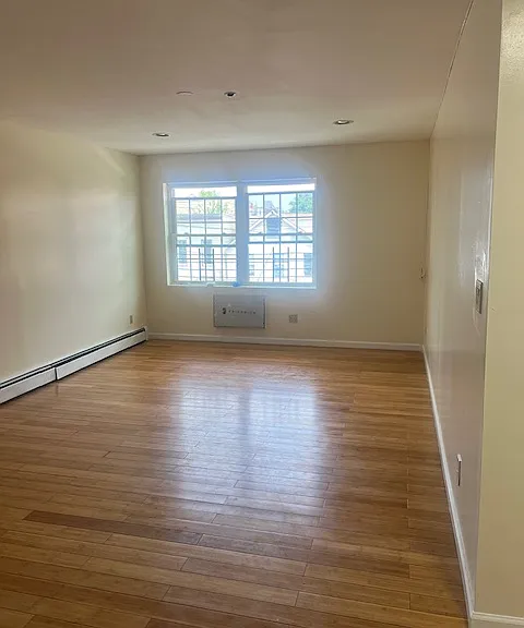 504 Glenmore Ave #3 — Photo 13