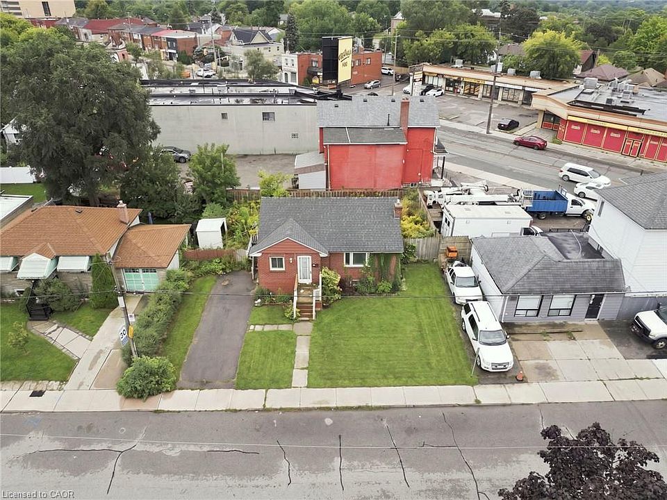 1st image of 15 Mahoney Ave