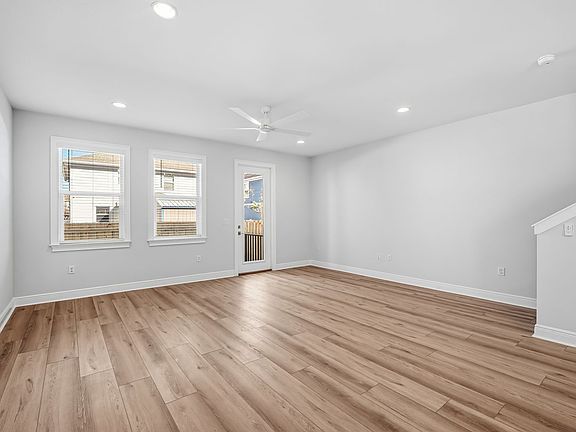 5th image of 2409 W Fig St Unit 2