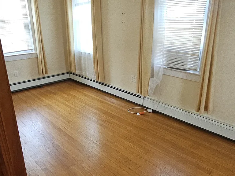 59 Sterling Ave #2 — Photo 28