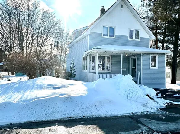 47 Beaumont Avenue, Grand Falls-Windsor, NL A2A1Z8