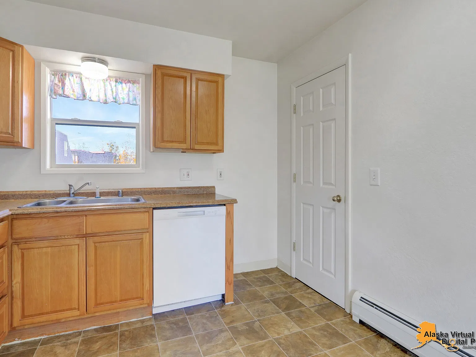 1 bed, 1000 sqft, $1,250 — Photo 2