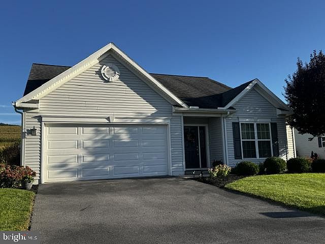 1st image of 21 Cambridge Ln