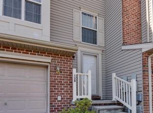 138 Sara Ln, Hanover, PA 17331
