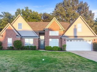 6164 Kingsview Dr, Horn Lake, MS 38637