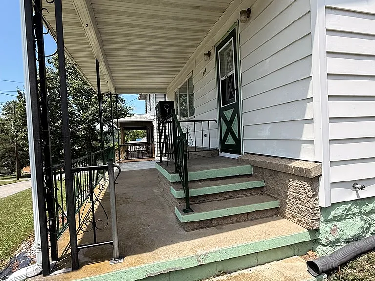 713 Innis St — Photo 4