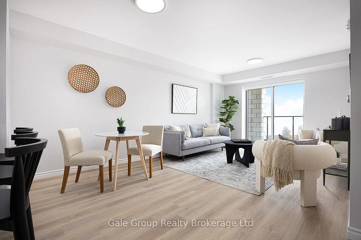 1 bed, $2,484 — Photo 3