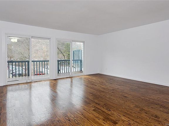 3rd image of 25 Barker St APT 311