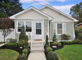 142 Walton St, Edison, NJ 08817