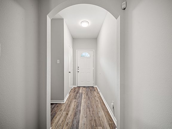 3rd image of 7806 Kingsbury Way Unit 2
