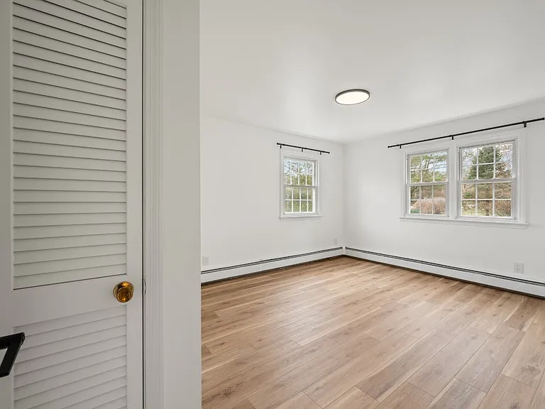 2 Cavasin Dr — Photo 17