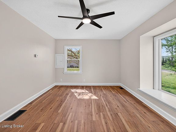 4th image of 4217 Kenton Ave