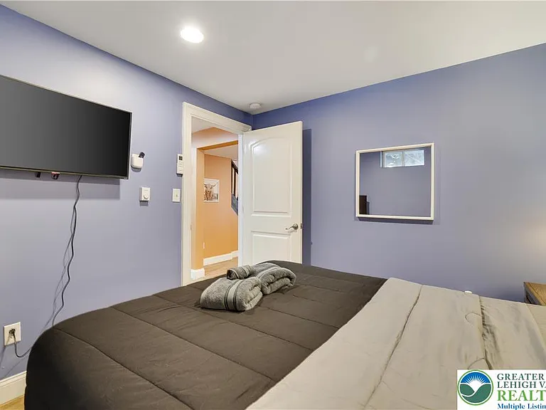 163 Cambridge Ct — Photo 39