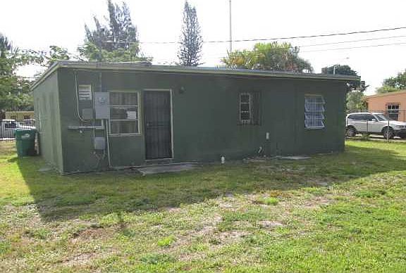 5th image of 15920 NW 22nd Ave