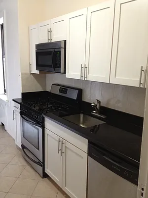 Rented by Quest Realty Sunnyside Corp | media 12