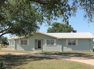 801 County Road 439, Thorndale, TX 76577