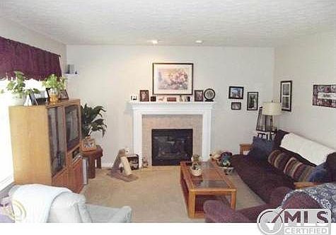 DSCF2302 (640x427).jpg