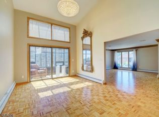 18 Jani Ct, Clifton, NJ 07013