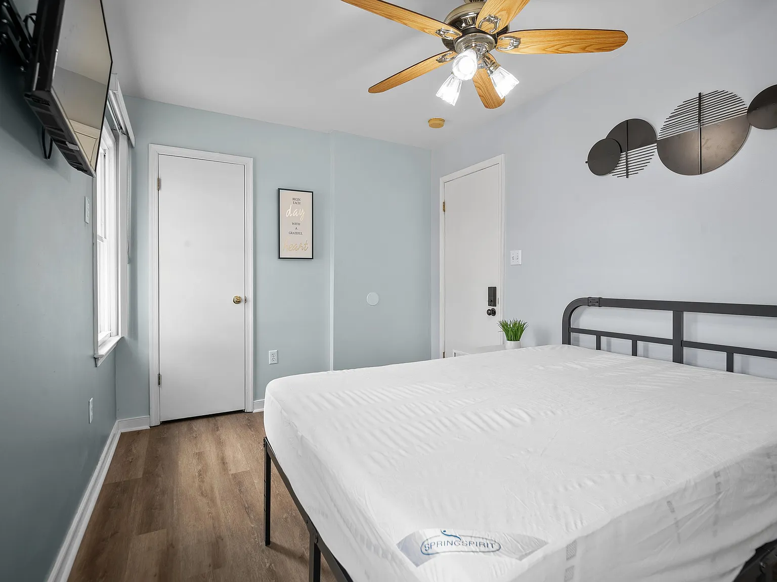 4 bed, 3.0 bath, 1752 sqft, $1,027 — Photo 2