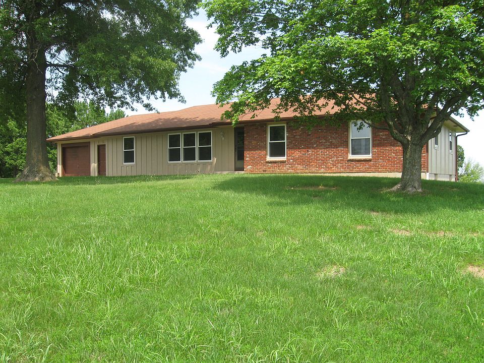 1st image of 31182 207th St