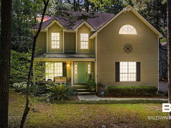 2nd image of 106 Creekside Dr