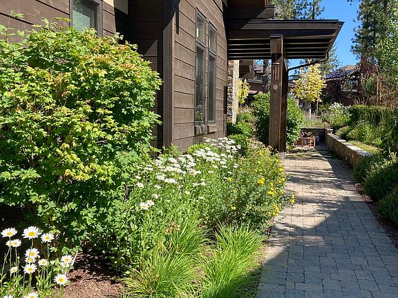 3rd image of 9134 Heartwood Dr