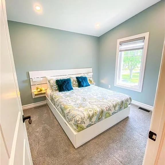 231 Rosewood Ave — Photo 17