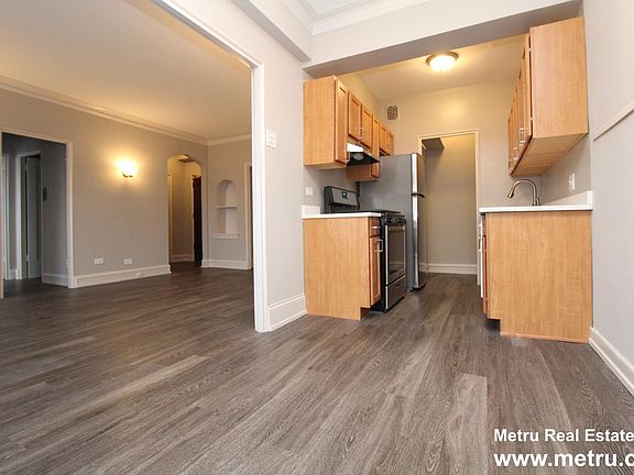 5th image of 1033 W Loyola Ave #803
