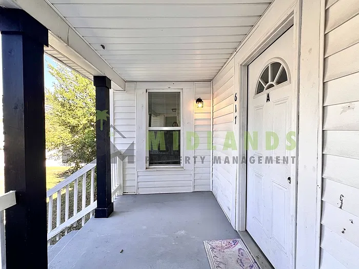 2 bed, 1.0 bath, 975 sqft, $1,295 — Photo 3