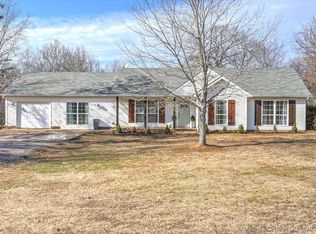 10285 E Hilltop Rd, Catoosa, OK 74015