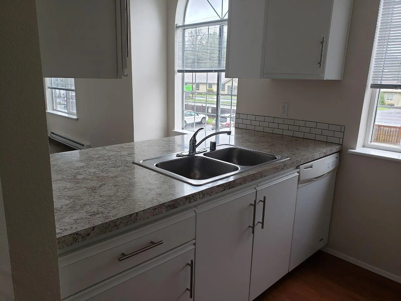 5688 Eagle Pkwy — Photo 1