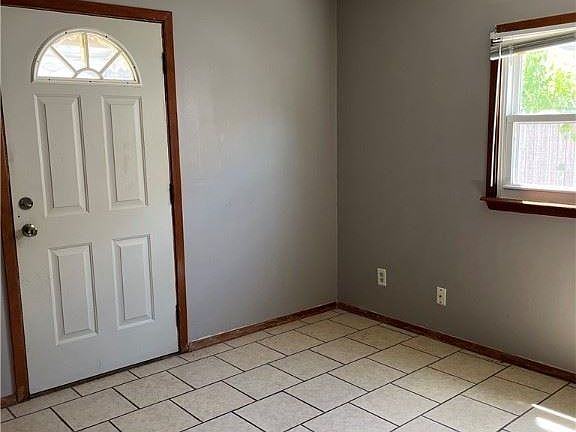 2nd image of 6313 Flowerdale Ave