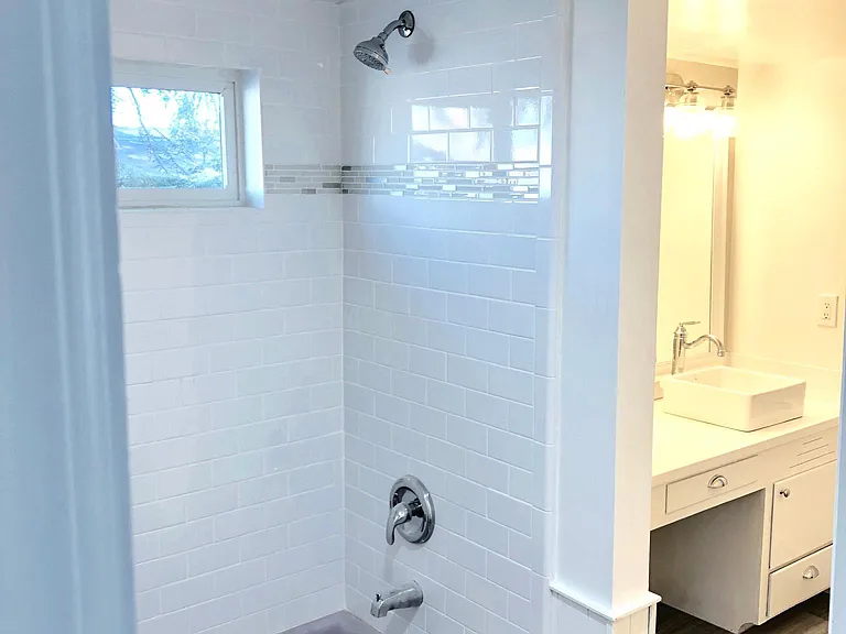 512 Holcomb Ave — Photo 17