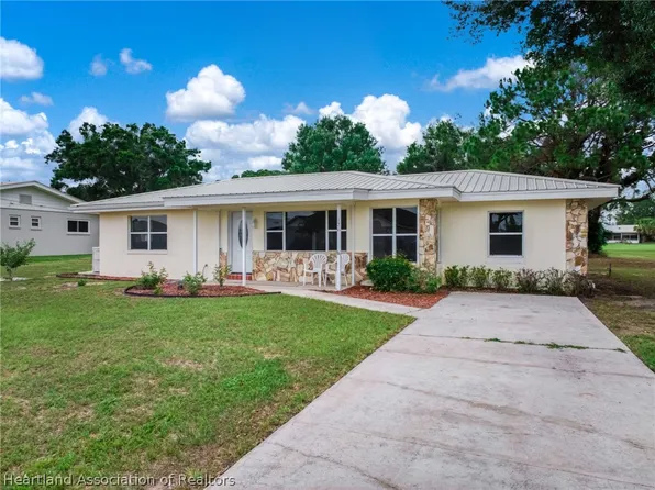 176 W Lake Damon Dr, Avon Park, FL 33825