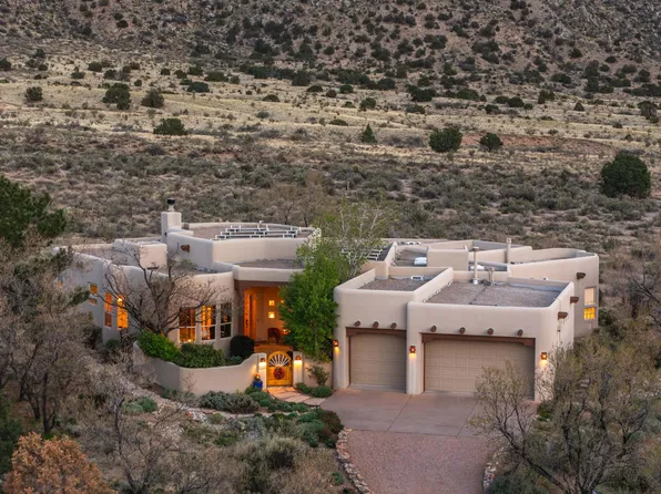 6008 Paper Flower Pl NE, Albuquerque, NM 87111