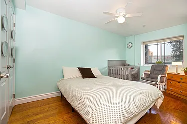 Rented by Space Marketing Shop