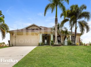 1035 NW 16th Pl, Cape Coral, FL 33993