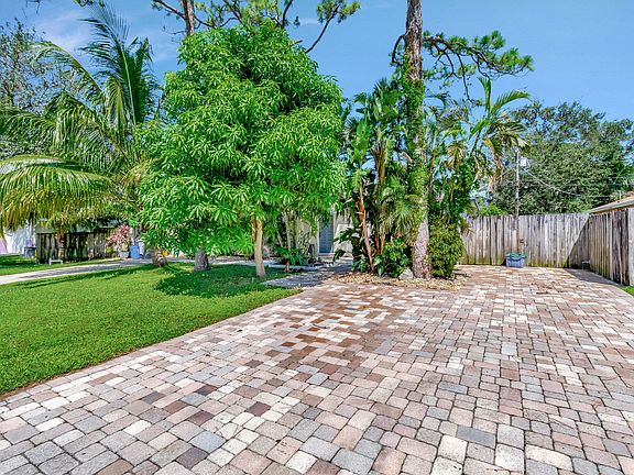 4th image of 3641 Kitely Avenue