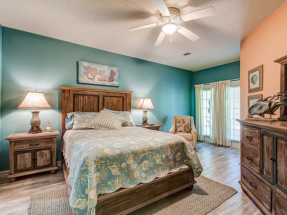 5th image of 2252 Beach Dr Unit 2606