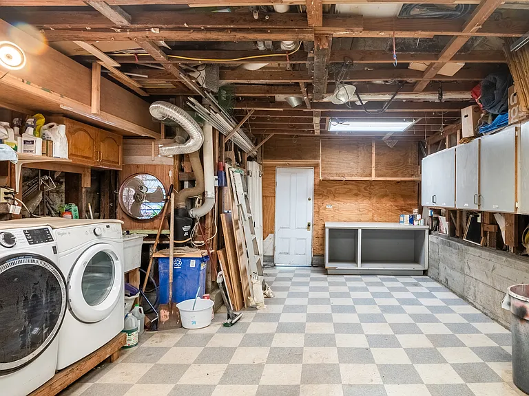 Common Area and Storage with Personal Workbench