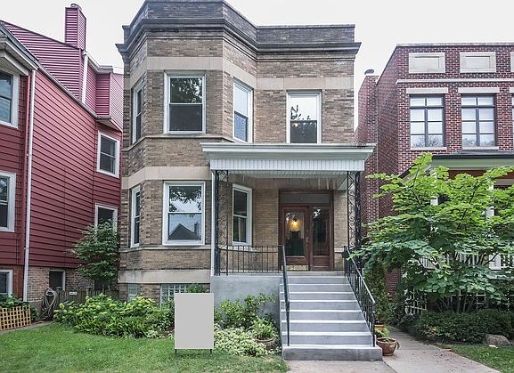 1st image of 3939 N Oakley Ave