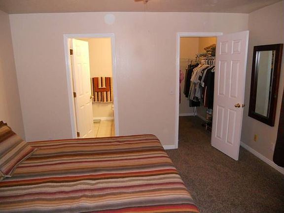 4th image of 1341 W Callaway Ct