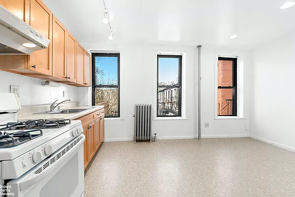 Rented by Brown Harris Stevens | media 7