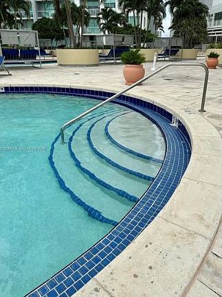 3rd image of 244 Biscayne Blvd APT 2610