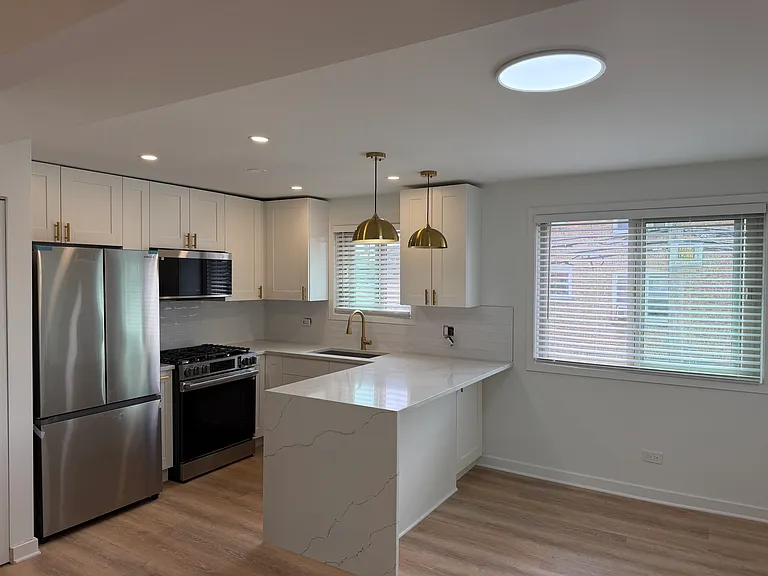 5819 W Higgins Ave #2D — Photo 4