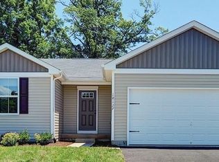 8653 Alizarin Ave, Cicero, NY 13039