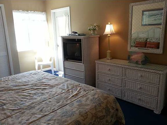 2nd image of 510 Gulf Shore Dr Unit 510