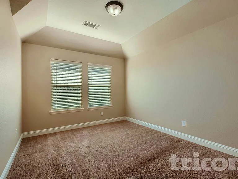 409 Montgomery Ave — Photo 12